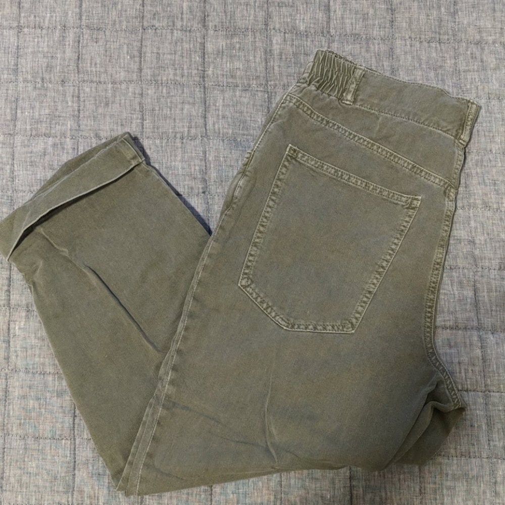 Zara cropped straight leg cuffed pants